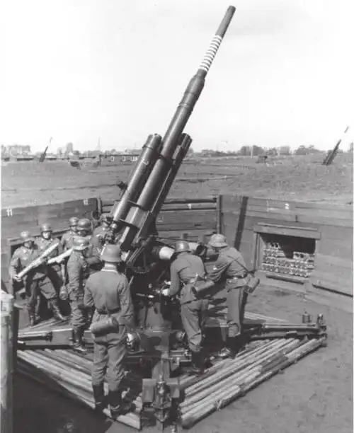 88毫米高射炮被公认为德国第二次世界大战(简称"二战")中最强的火炮