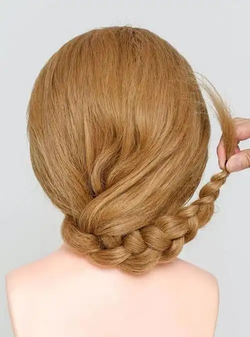 三分钟教你编麻花头发时髦洋气,扎麻花辫子教程 - 百分生活