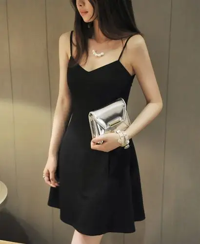2015夏季新款黑色无袖女吊带连衣裙韩版修身v领性感露肩短裙42380