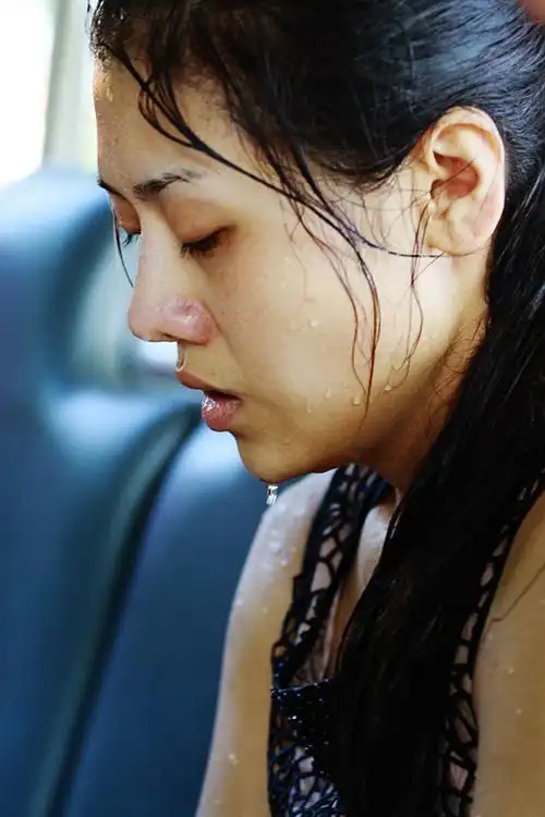 上海工作女子西湖自杀