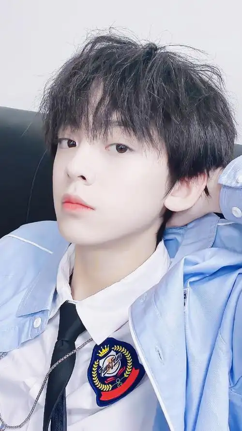 左航我不喜欢被别人说可爱,但你例外三哥苏新皓苏新皓宝贝我唱歌给你