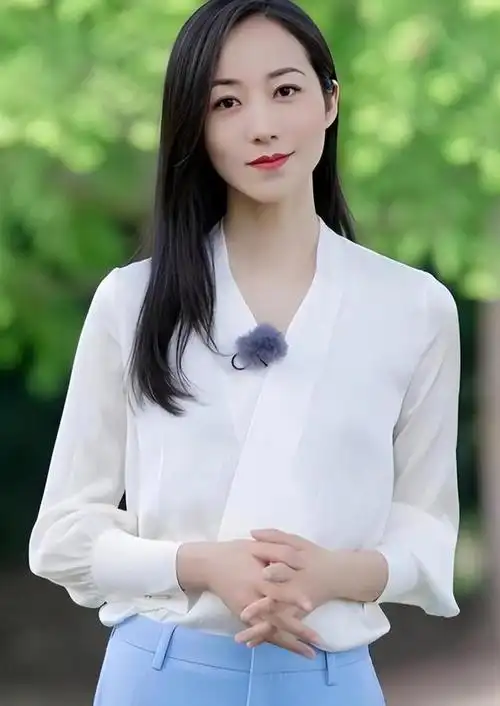 出道24年后,如今再看41岁韩雪的现状,才明白她究竟有多厉害!