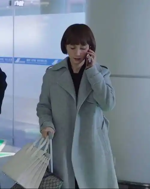 别以为《我的前半生》唐晶穿搭质感靠钱堆出来,掌握这个秘密你也能穿