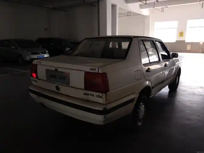 [苏州]大众 捷达 2001款 1.6l 手动 cix 都市春天