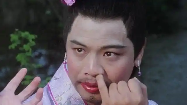 如花原来是出自这里,一回头真是太吓人了,但是真搞笑呀