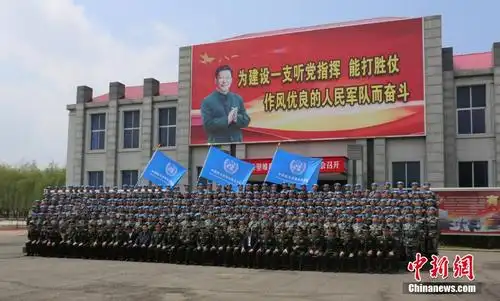 凌晨5时30分许,一阵战斗警报声在中国第三批赴马里维和部队营区内响起