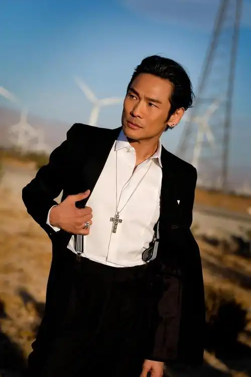 回顾杜德伟:尽管岳母比自己小了几岁,给她尽孝也能坦然