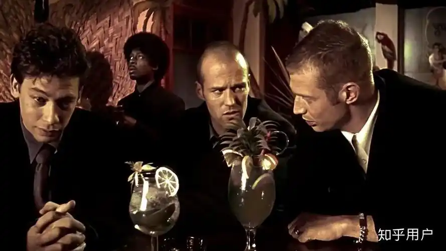 电影两杆大烟枪到底好看在哪里