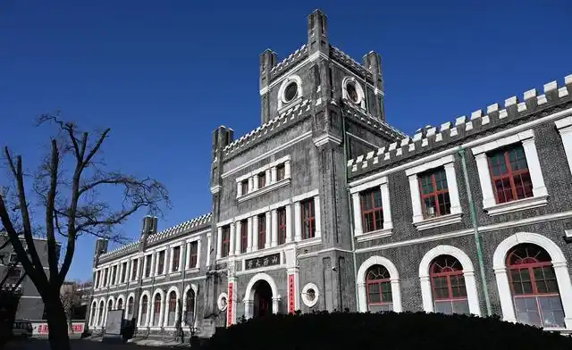 「古迹史话」大学堂百年育人 办学勤几代娇才