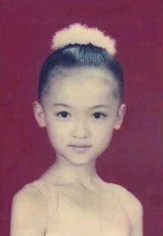 组图:《延禧攻略》主演童年照曝光 秦岚美吴谨言萌变化最大是他_高清