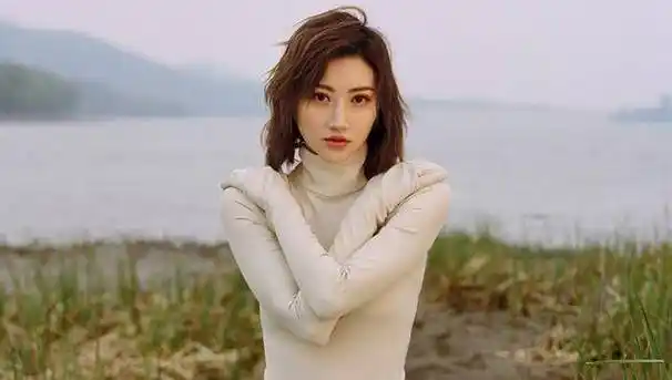 景甜隐私视频疑似流出,不良网站以她为噱头,利用ai换脸技术牟利