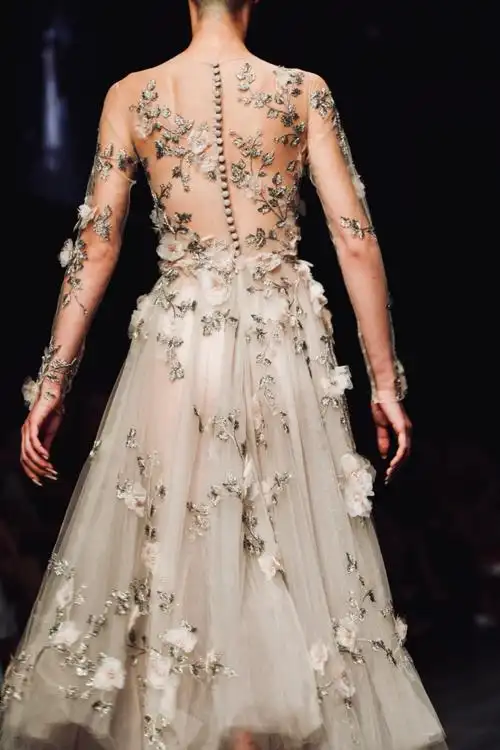 paolo sebastian高定秀场:仙女降临,精致礼服闪烁美丽光芒