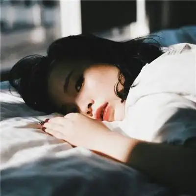 2020好看的头像女生小清新精选 笑你不知疲惫笑我如此狼狈