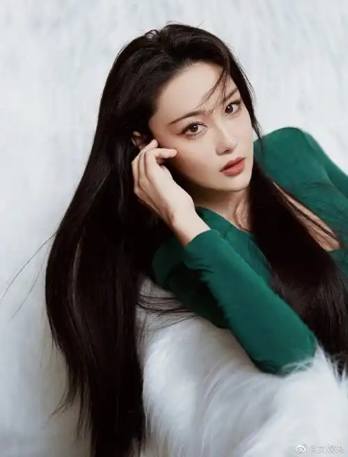 张馨予愿大家出行都平安顺利