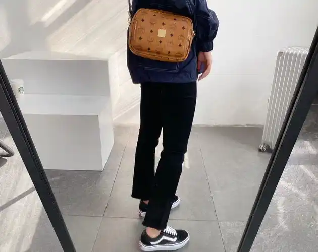 高仿mcm相机包小号尺寸155背(mcm相机包小号和mini上身图)-第2张图片