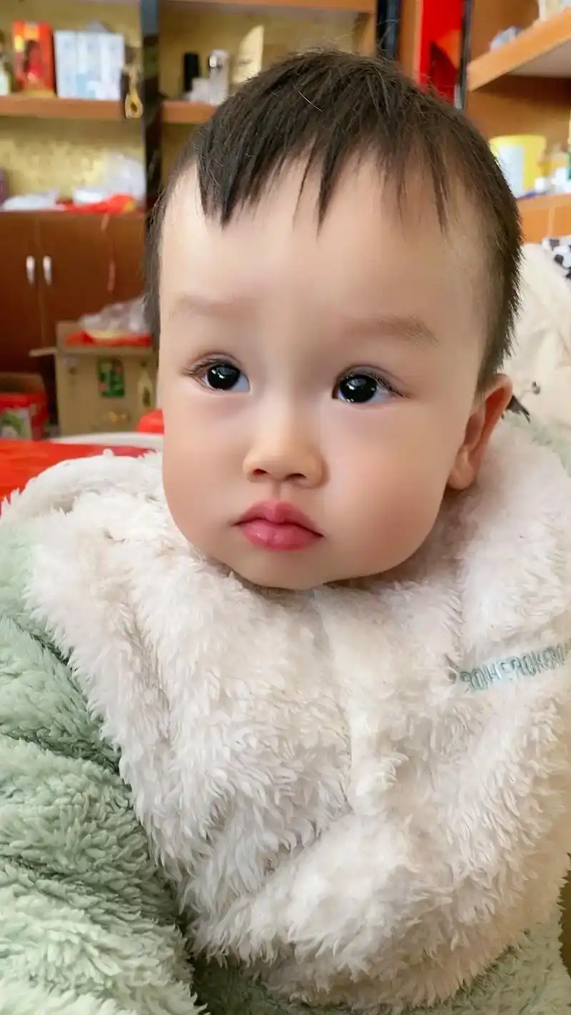 小娃娃果然还是胖一点比较可爱