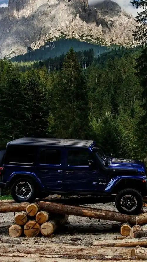 壁纸库硬派越野牧马人