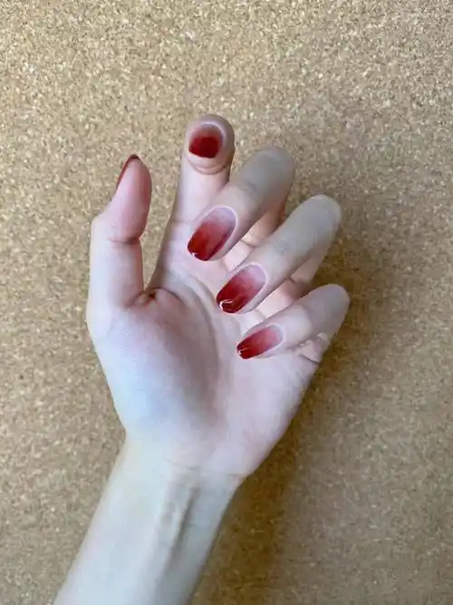 小清新美甲图片2020新款式(适合春天的美甲排行榜)