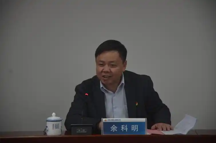 公司党委书记,董事长谢兆伟要求各支部,各部门要按照公司党史学习教育