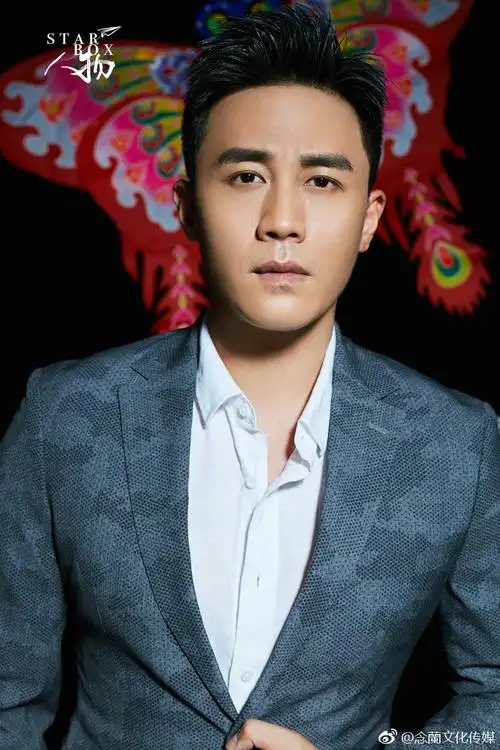 p>杜淳,1981年5月22日生于河北省保定市,中国内地男演员,2003年毕业