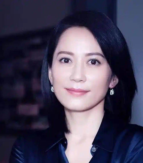 至今未婚的10位内地女演员,多人爱情复杂,最大者52岁,最小38岁_柳岩