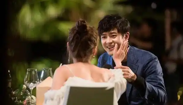 才明白为何付辛博和颖儿能挺过六年之痛,原来不是颖儿"高攀"了