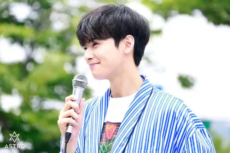 astro 车银优 颜值担当 小哥哥帅气 成均馆大学学霸 壁纸 头像 图片