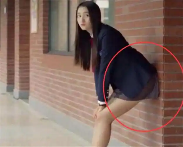 关晓彤ps污图真相 身材看起来还是很不错的