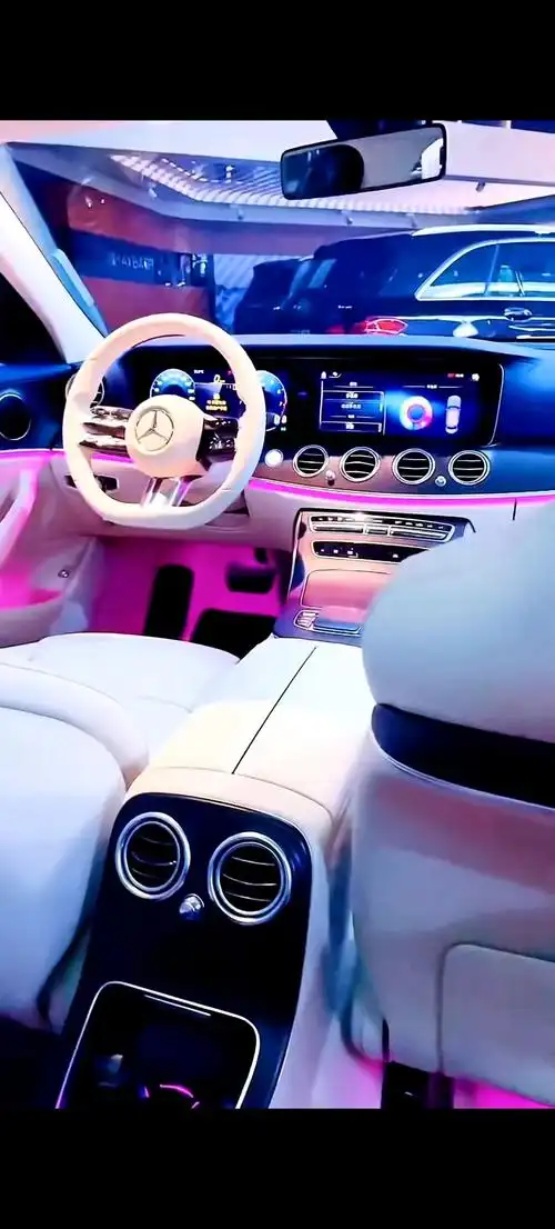 奔驰e级 请问下大家,准备今年入手一辆e300,内饰是游艇蓝米白色的,去