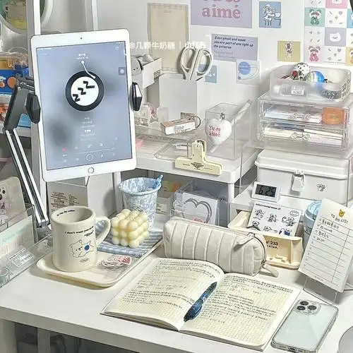 96布置了一个适合学习的ins书桌!泰喜欢啦!