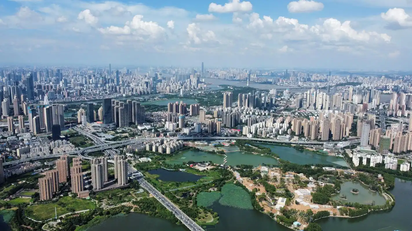 城市夜景卫星图:各大城市发展实力水平 城市夜间的灯光直接反映了一个