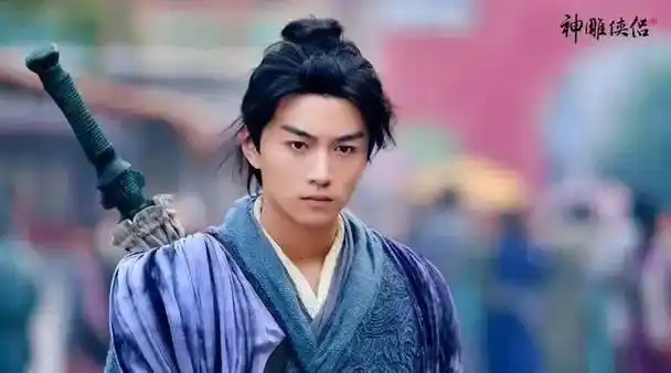 因此,2014年,陈晓与陈妍希因参演电视剧《神雕侠侣》而结缘,两人速