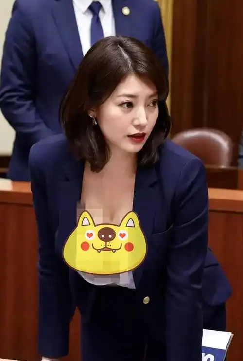 日本爆ru女议员网络走红这喷血身材竟然是假的