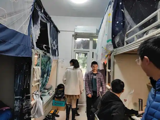 共创文明宿舍,营造安全环境_学生工作_成都中医药大学智能医学学院