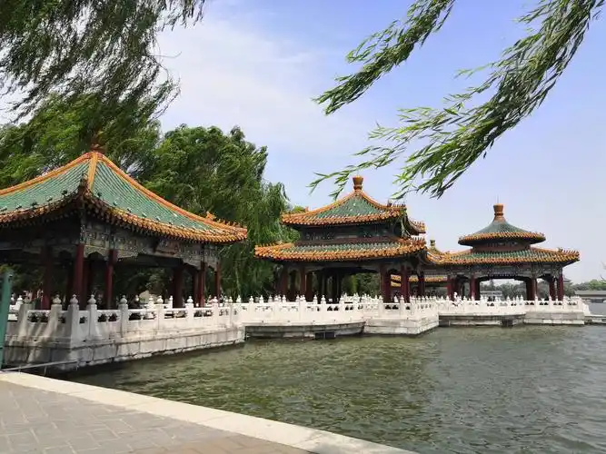 北海公园五龙亭