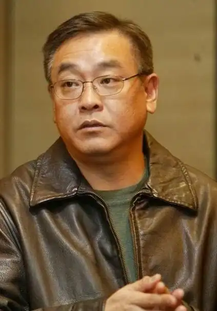 尔冬升_明星写真_图集_电影网_1905.com