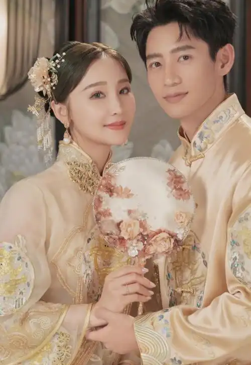 魏晨于玮今日大婚婚纱照甜蜜满满