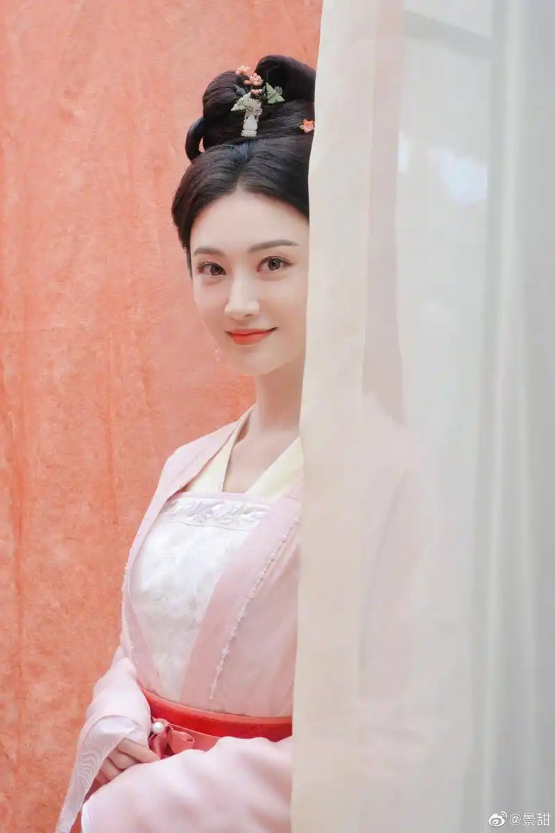 景甜 在《灼灼风流》中饰演慕灼华,是你们心中的慕灼华吗?