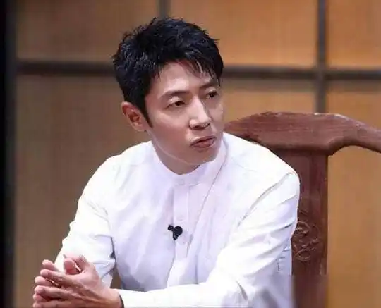 撒贝宁的收入曝光,原来当初离开章子怡是对的_事业_爱情_家庭