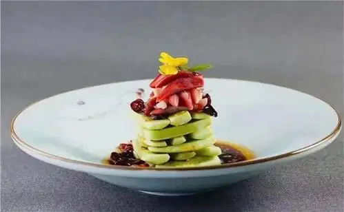 原创如今做凉菜摆盘很重要