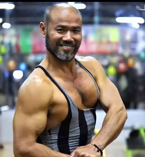 张衡平浑身都是肌肉,显得威风凛凛,可其他梁山好汉,又怎能大腹便便