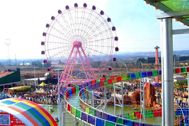 云南陆良:同乐公园游乐场_摄影_带着_相机