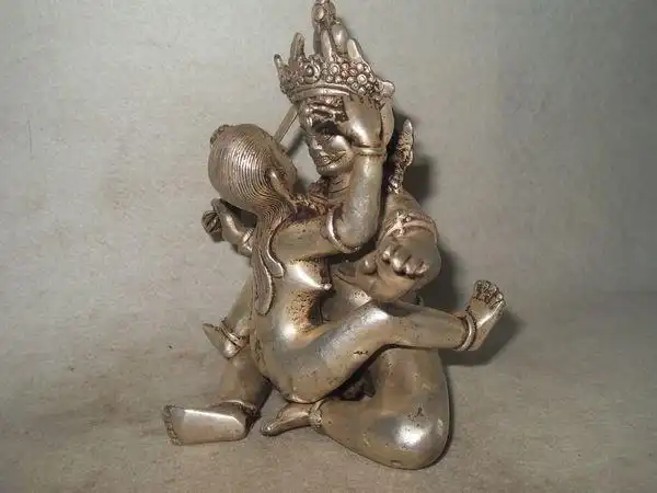 佛教的开放派密宗教派的欢喜佛