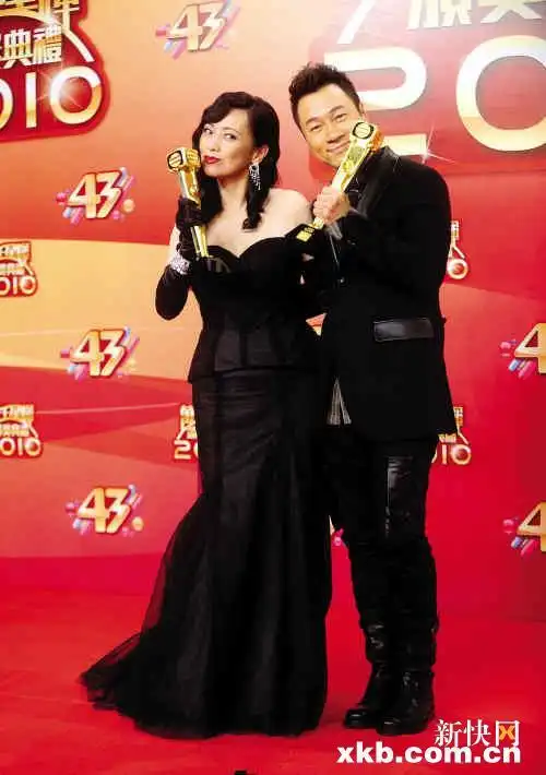 "巾帼帮"黎耀祥邓萃雯连庄视帝视后