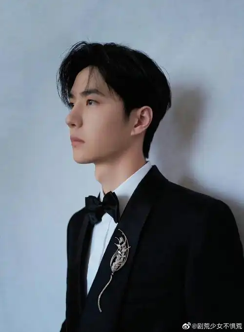 王一博官宣大湾区电影音乐晚会