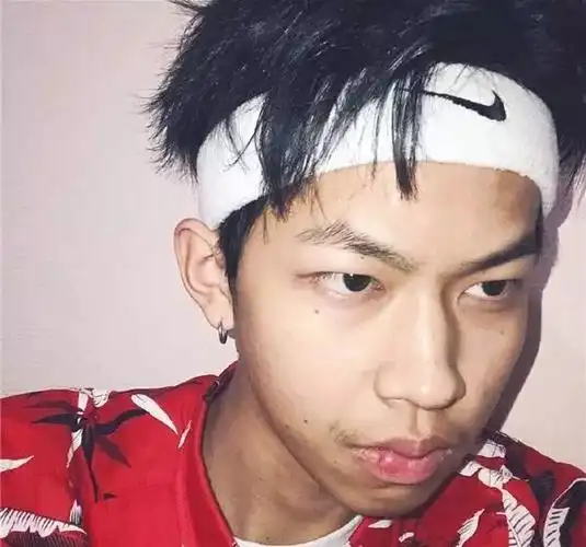 最受男生欢迎的清凉发型我选寸头