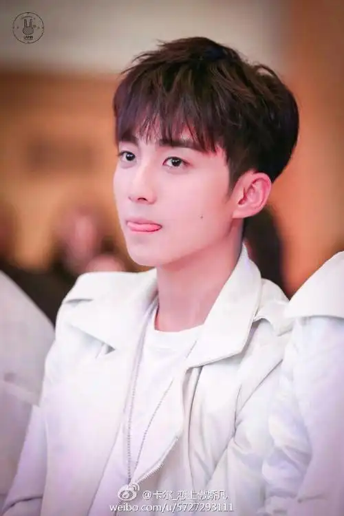 睫毛精的郭子凡