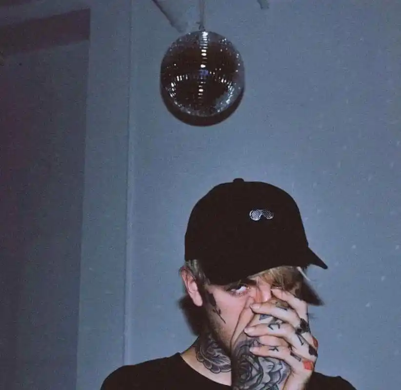 一颗炽热的心#lilpeep #hiphop #头像#背景图 - 抖音