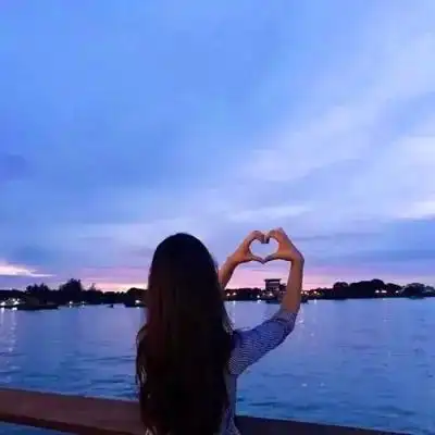 122张女生背影图片头像大全 高清好看的后背图片唯美头像女生_女生