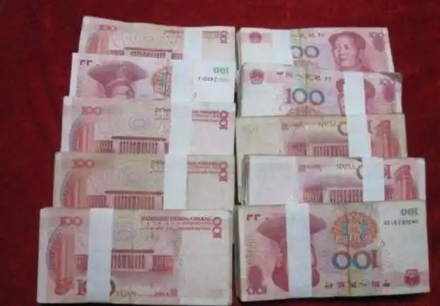 嫂子去世后大哥再婚,大哥问婆婆要10万彩礼钱,丈夫打了大哥一拳